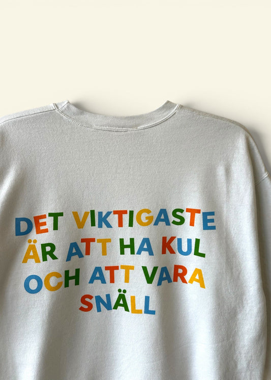 Sweatshirt - Medium