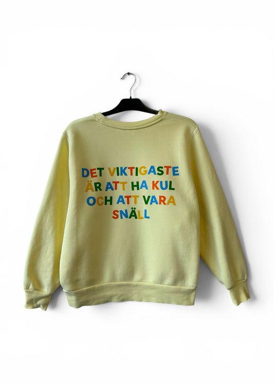 Sweatshirt - Medium