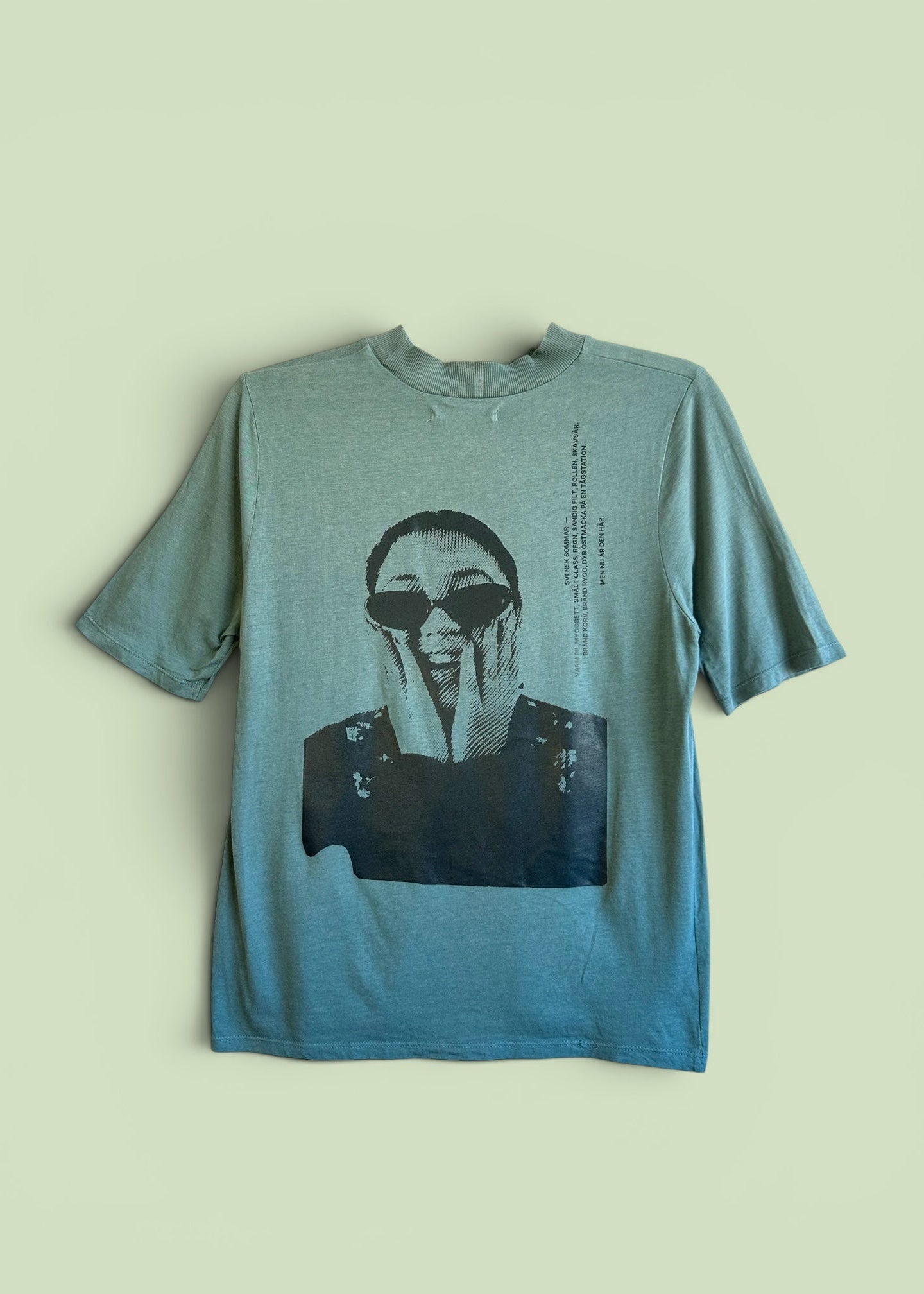 T-shirt - Small