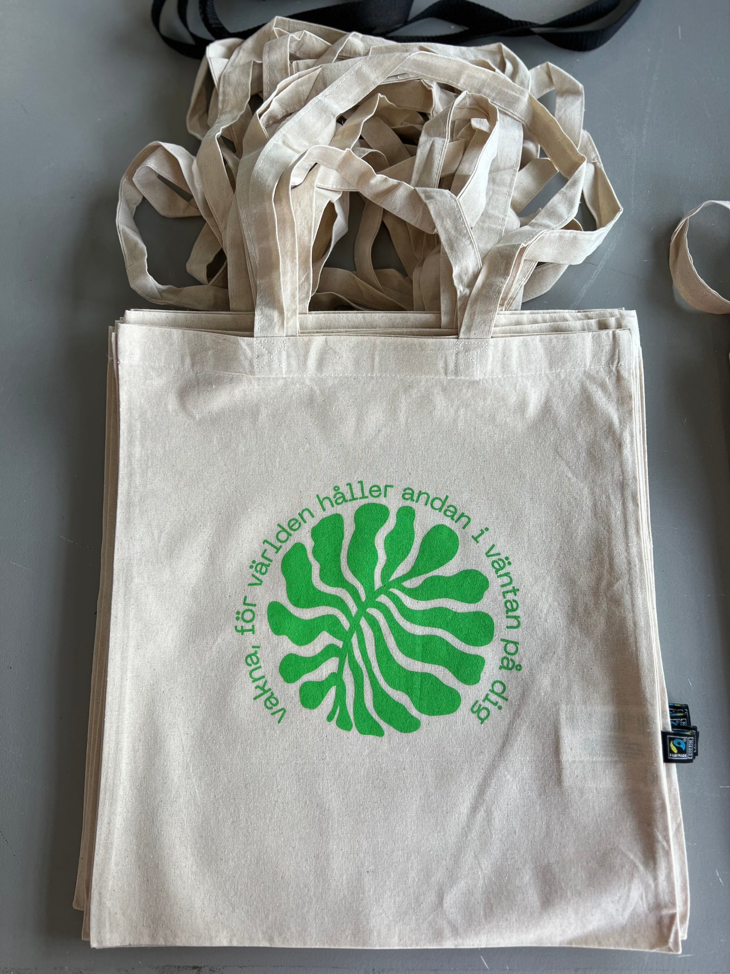 Tote bag