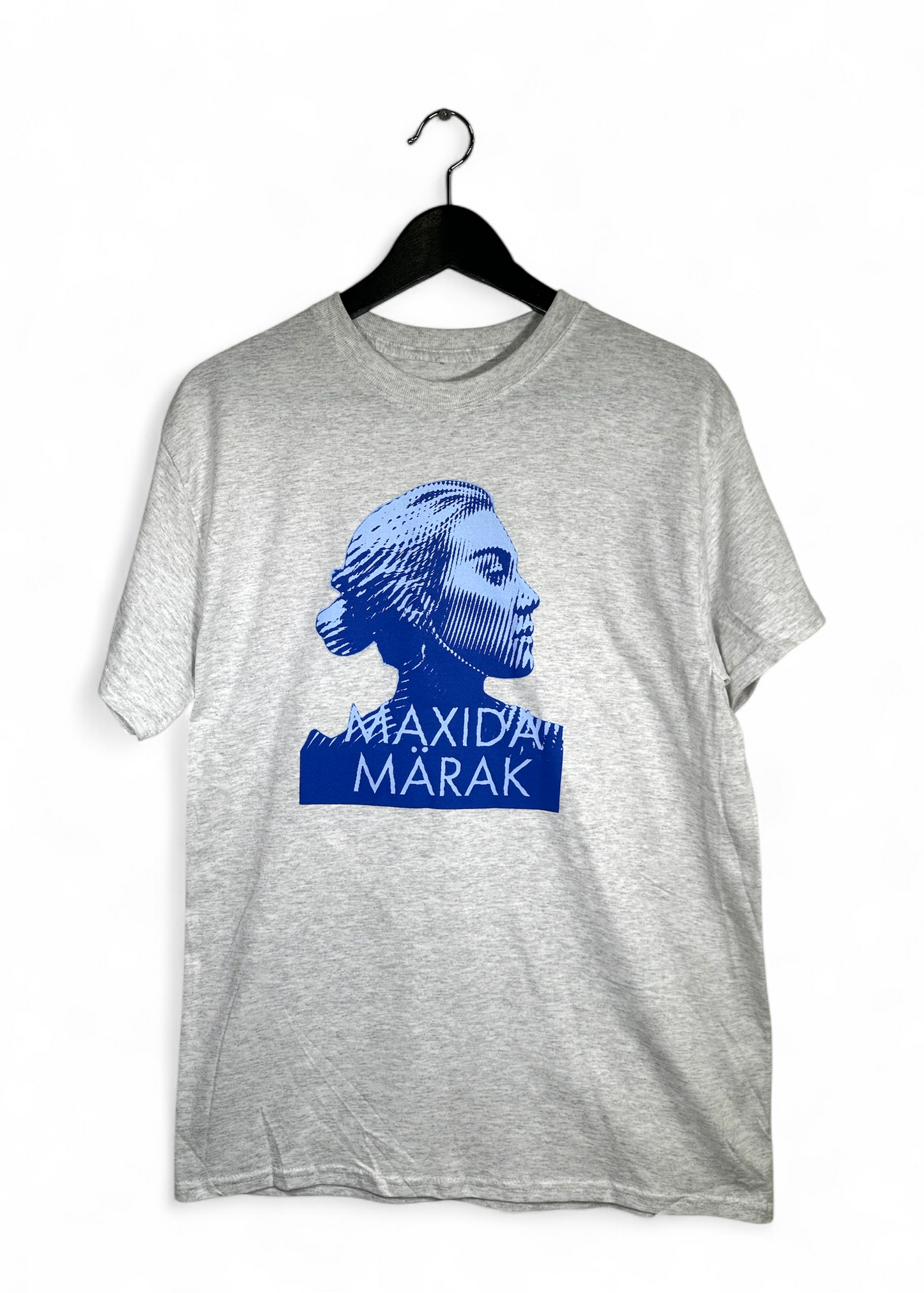 T-shirt - Medium