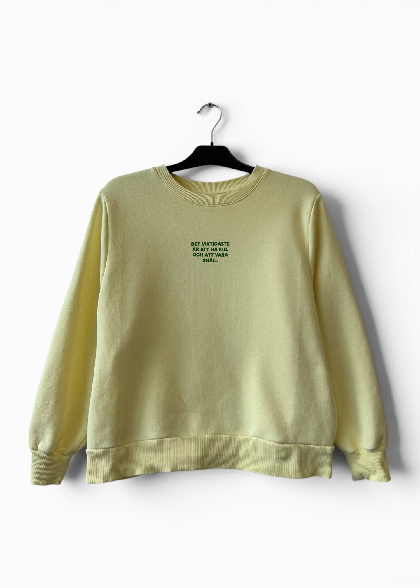 Sweatshirt - Medium