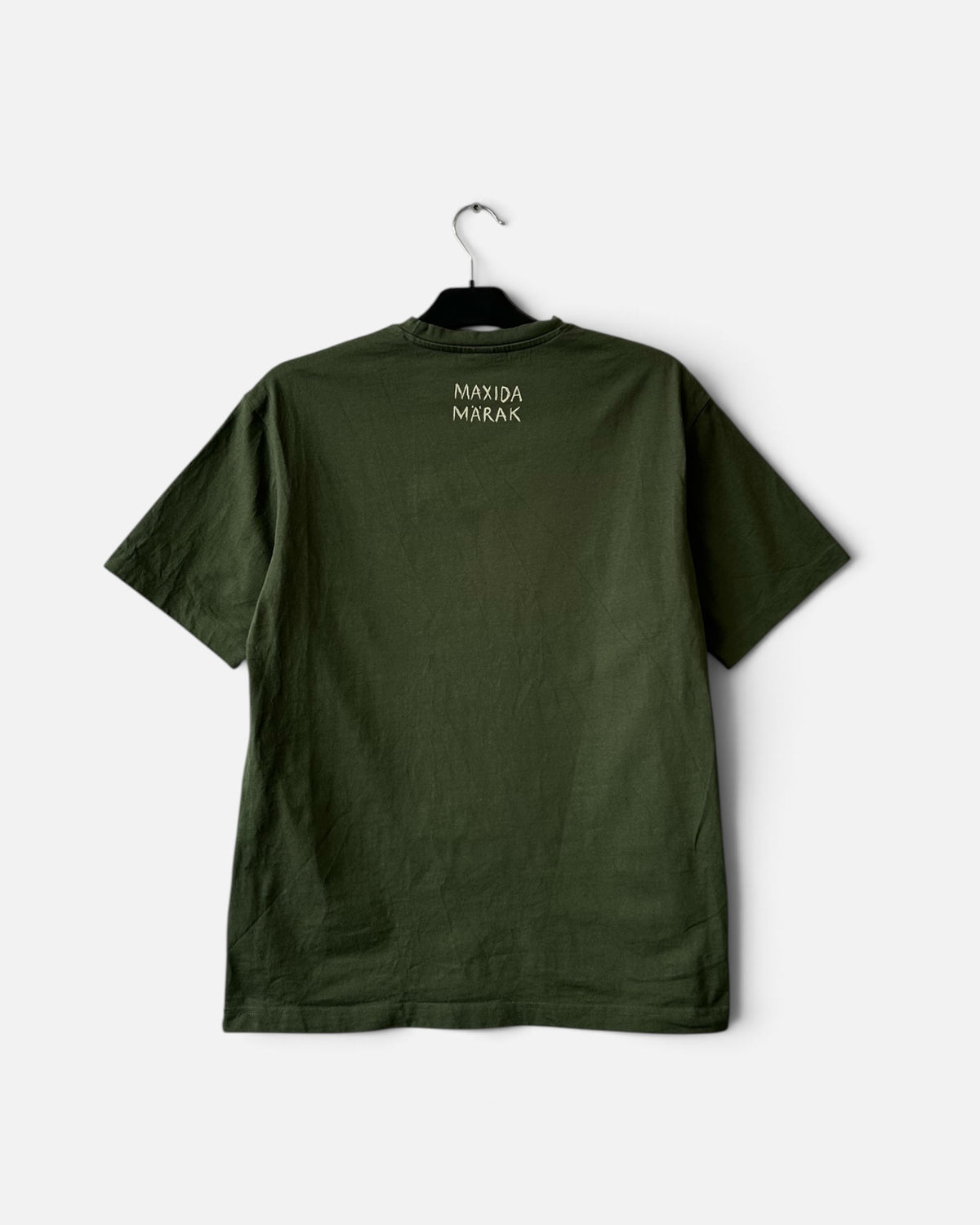 T-shirt - Medium