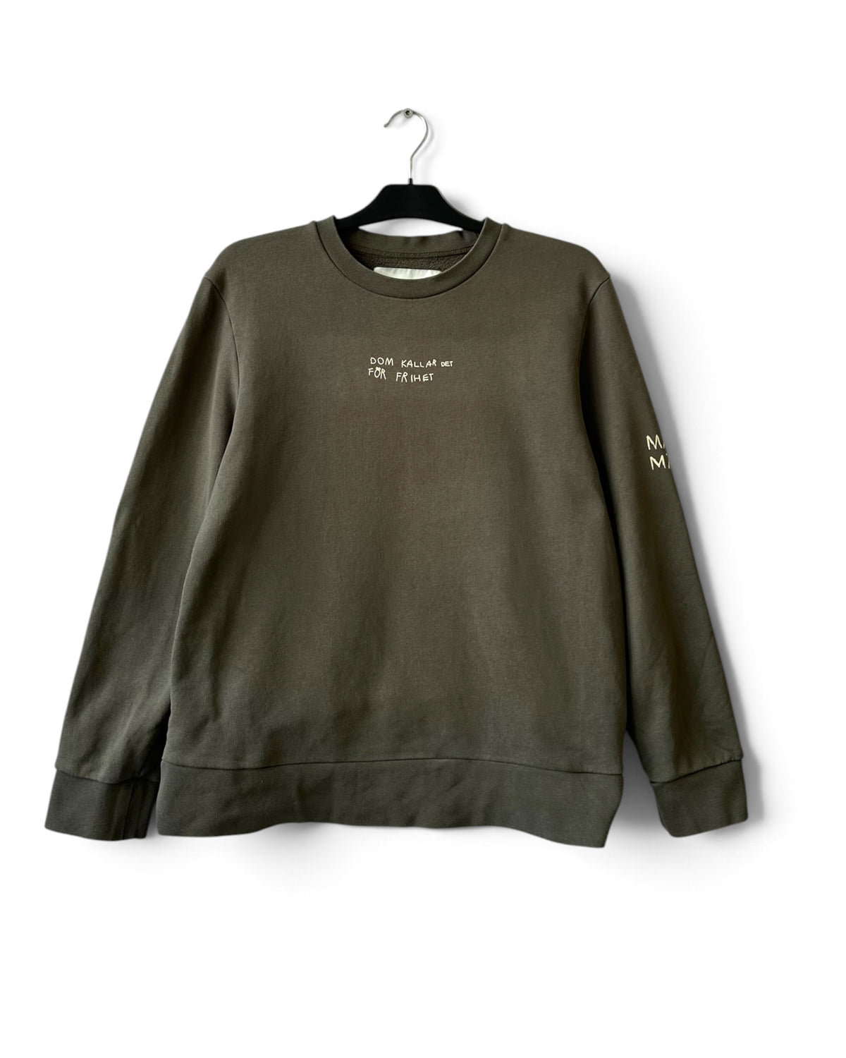 Sweatshirt - Medium