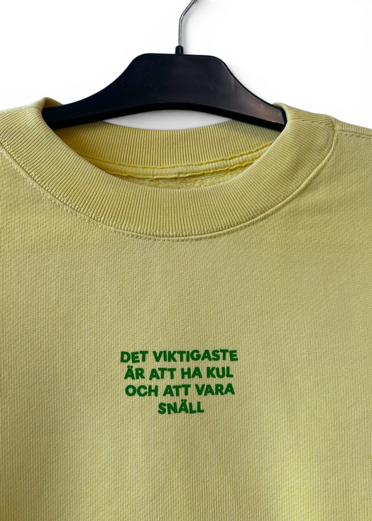 Sweatshirt - Medium