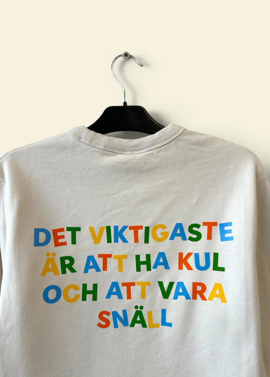 Sweatshirt - Medium