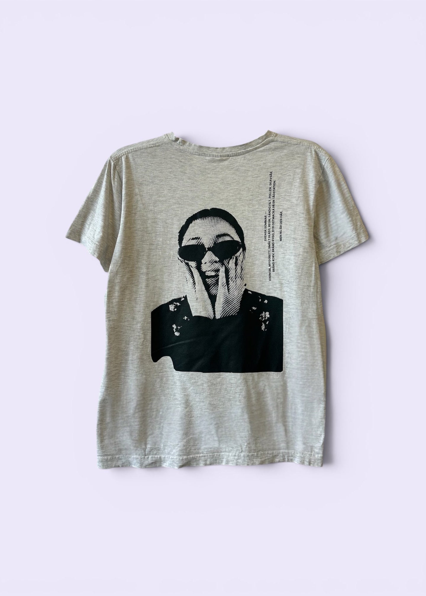 T-shirt - Medium